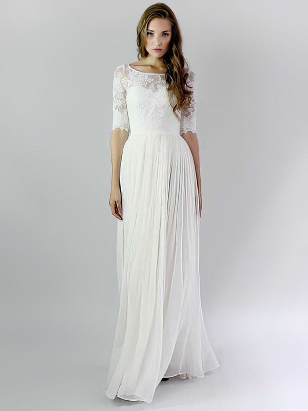 Exclusive Scoop Neck Ivory Chiffon Lace Ruffles 1/2 Sleeve Wedding Dresses