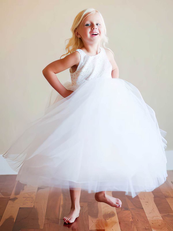 Beautiful Scoop Neck Lace Tulle Ruffles Ankle-length White Flower Girl Dress #PDS01031809
