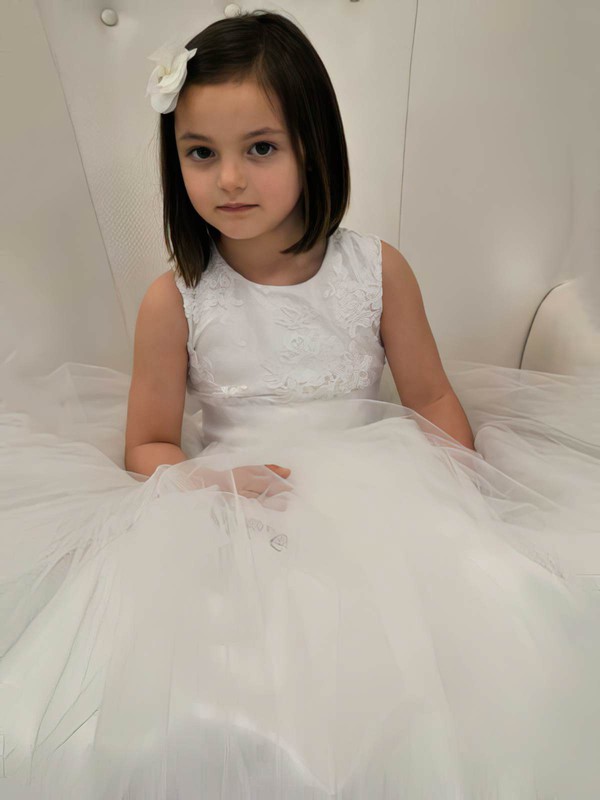 Girls Ivory Scoop Neck Tulle Appliques Lace Floor-length Ball Gown Flower Girl Dress #PDS01031841