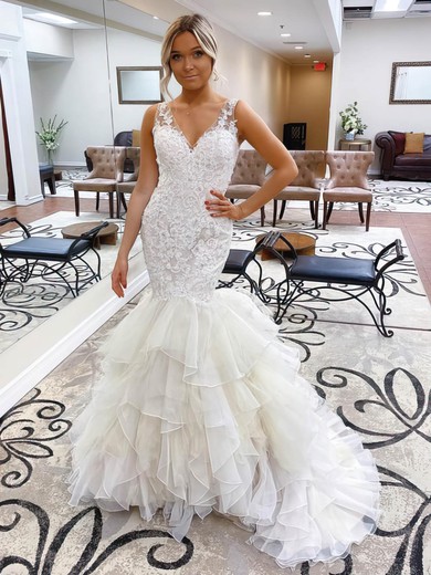 Trumpet/Mermaid V-neck Sweep Train Tulle Appliques Lace Wedding Dresses #PDS00023986