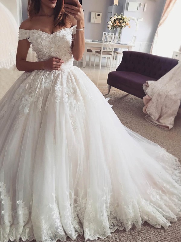 A-line Off-the-shoulder Court Train Tulle Appliques Lace Wedding Dresses #PDS00024032