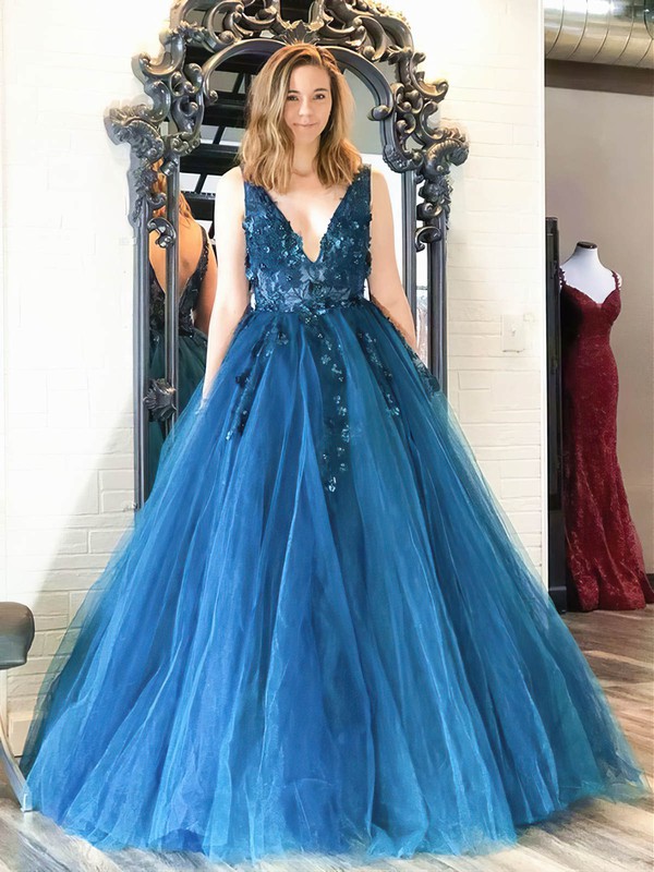Ball Gown V-neck Sweep Train Tulle Appliques Lace Prom Dresses #PDS020107262
